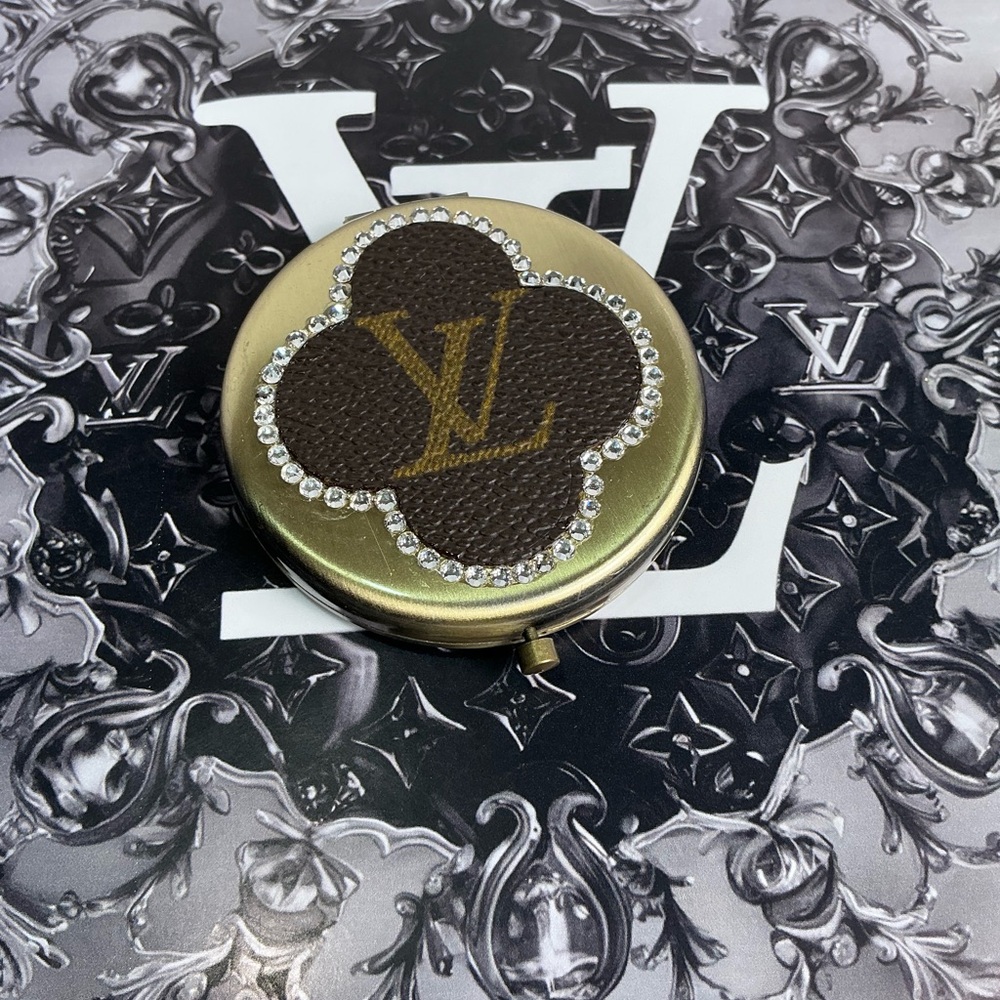 Louis Vuitton Monogram Canvas Gold Compact Mirror Embellished Swarovski Crystals - Picture 3 of 7
